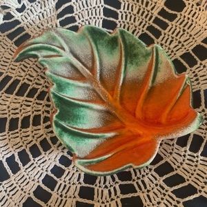 Vintage Royal Haeger Pottery leaf trinket dish signed USA 177